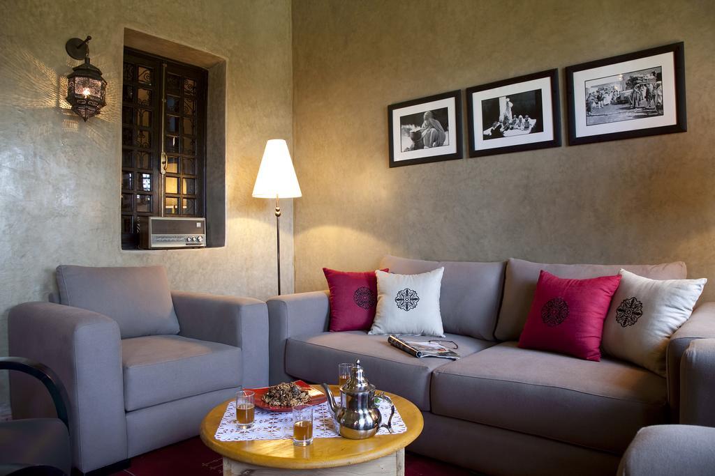 Kasbah Illy Hotel Demnate Buitenkant foto