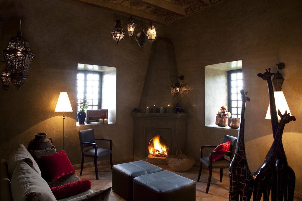 Kasbah Illy Hotel Demnate Buitenkant foto
